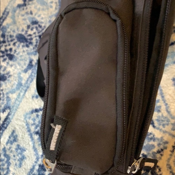 OGIO Street messenger Bag - Picture 8 of 8